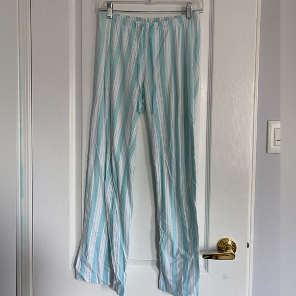 Joe Fresh PJ Set - Picture 2 of 7